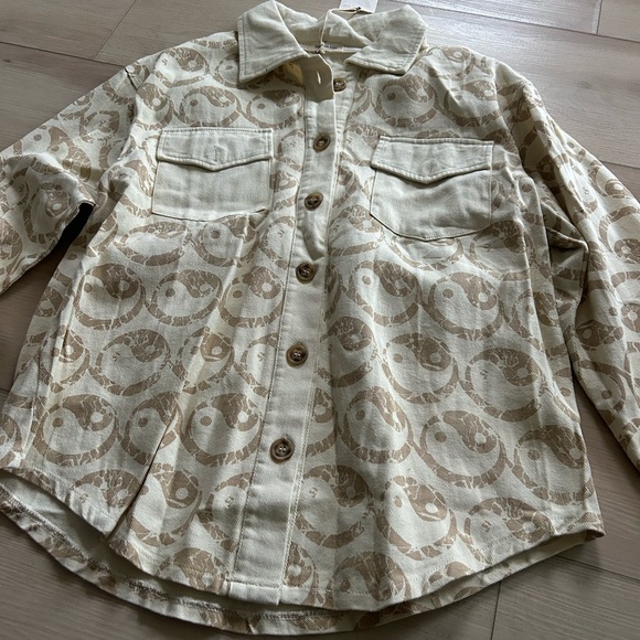 Andthewhy button up yin yang shirt size S - Picture 3 of 6